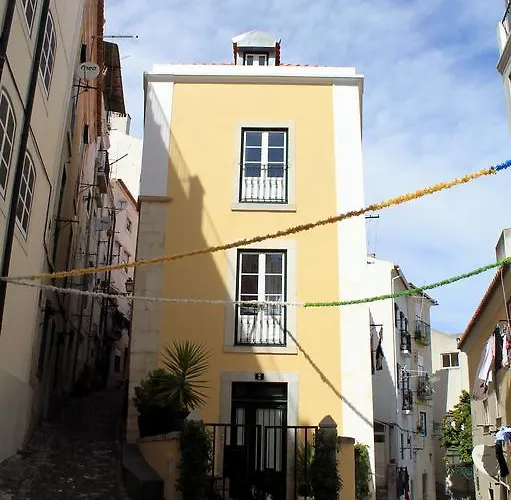 Patio Alfama * Lisbon